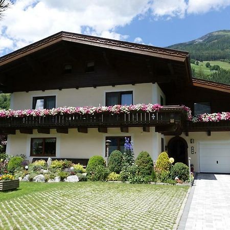 Gaestehaus Margareta Wald im Pinzgau Bagian luar foto