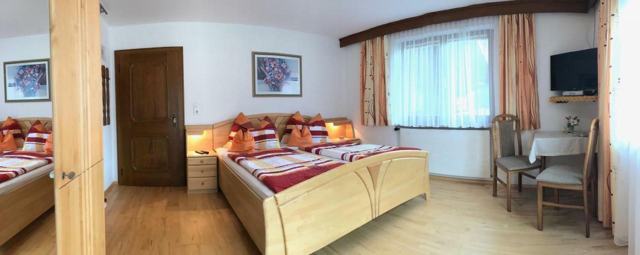 Gaestehaus Margareta Wald im Pinzgau Bagian luar foto