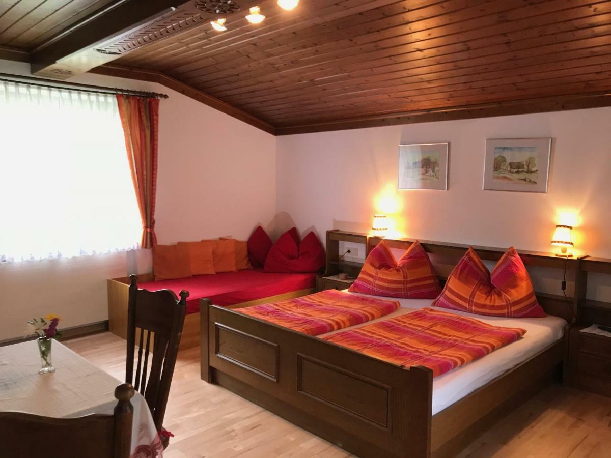 Gaestehaus Margareta Wald im Pinzgau Bagian luar foto